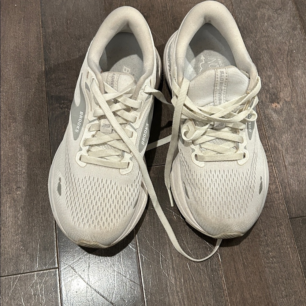 Brooks Adrenaline White Athletic Shoes